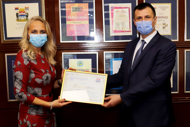 Zahvalnica Hemofarmu na donaciji Domu zdravlja Banja Luka